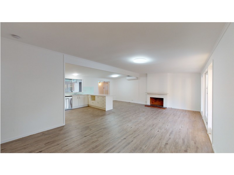 9 Fairholme Street, Kenmore QLD 4069