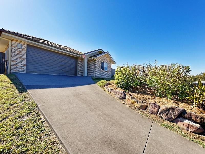 1 Jonathon Court, Flinders View QLD 4305