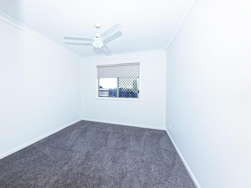 1 Jonathon Court, Flinders View QLD 4305