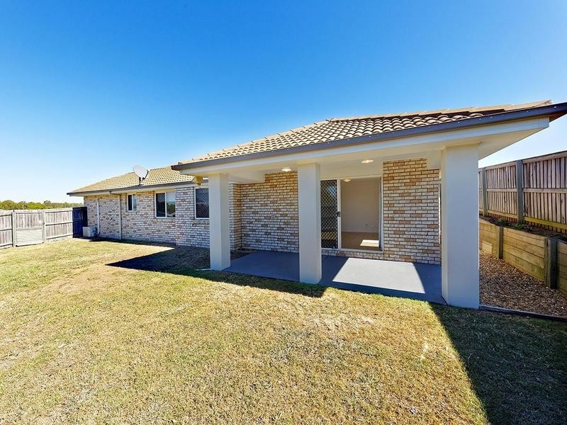 1 Jonathon Court, Flinders View QLD 4305