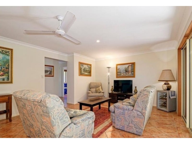 13 Vauton Court, Arana Hills QLD 4054