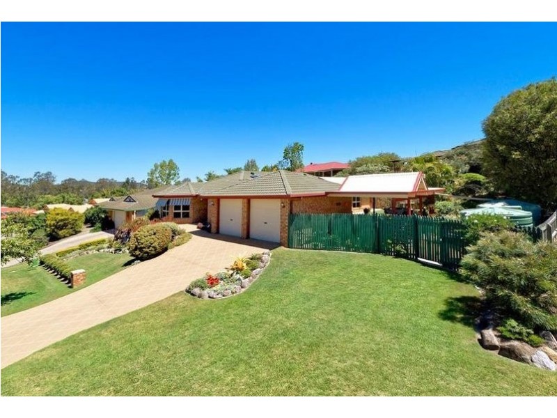 13 Vauton Court, Arana Hills QLD 4054