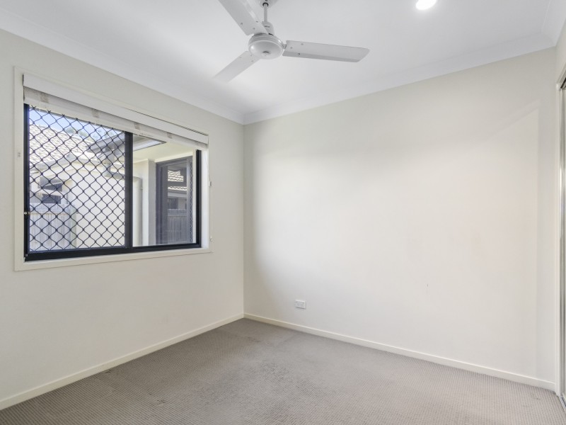 32 Blackwell Street, Hillcrest QLD 4118