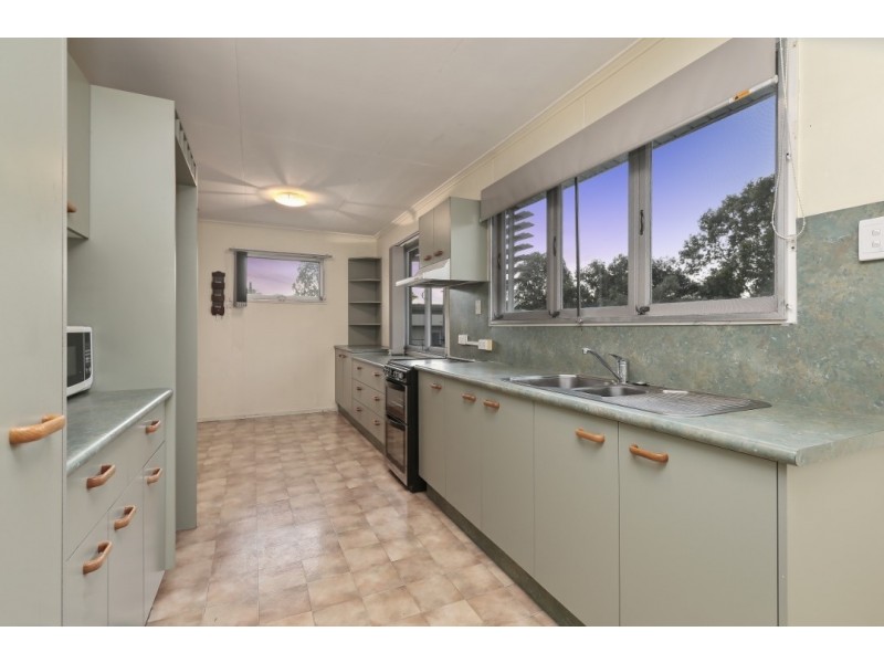 12 Jean Street, Woodridge QLD 4114