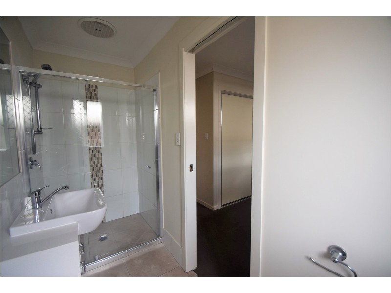 18 Fantail Avenue, Redbank Plains QLD 4301