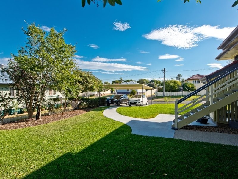 32 Thuruna Street, Stafford QLD 4053