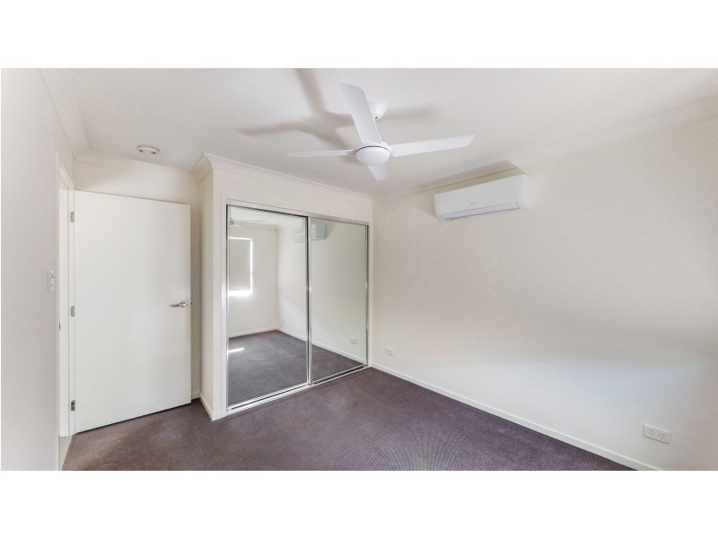 2/29 Farmer Place, Park Ridge QLD 4125