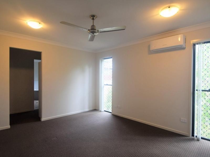 23/44 Scoparia Drive, Brookwater QLD 4300