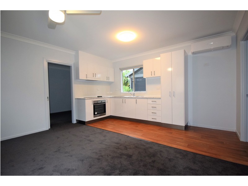 18a Eromba Crescent, Ferny Hills QLD 4055