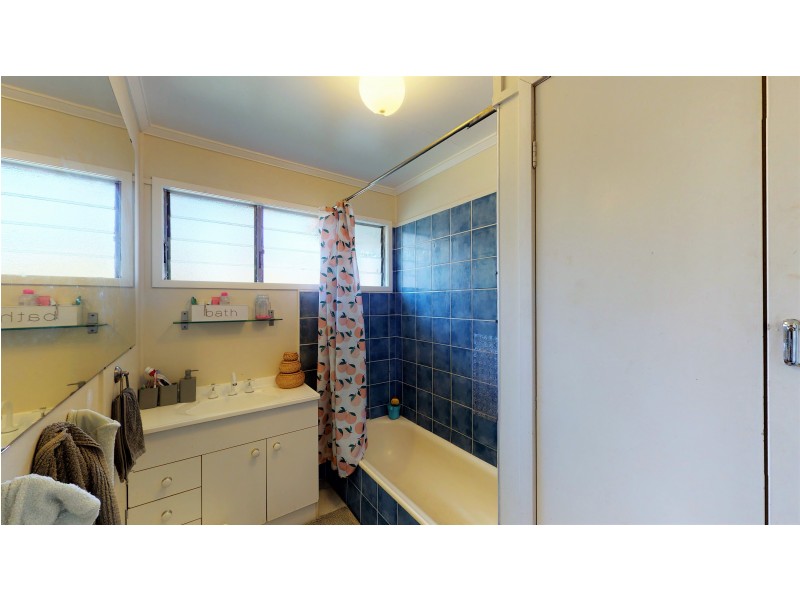 32 Newman Street, Gailes QLD 4300