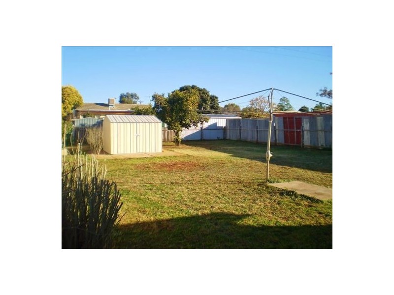 104 Yaruga Street, Dubbo NSW 2830