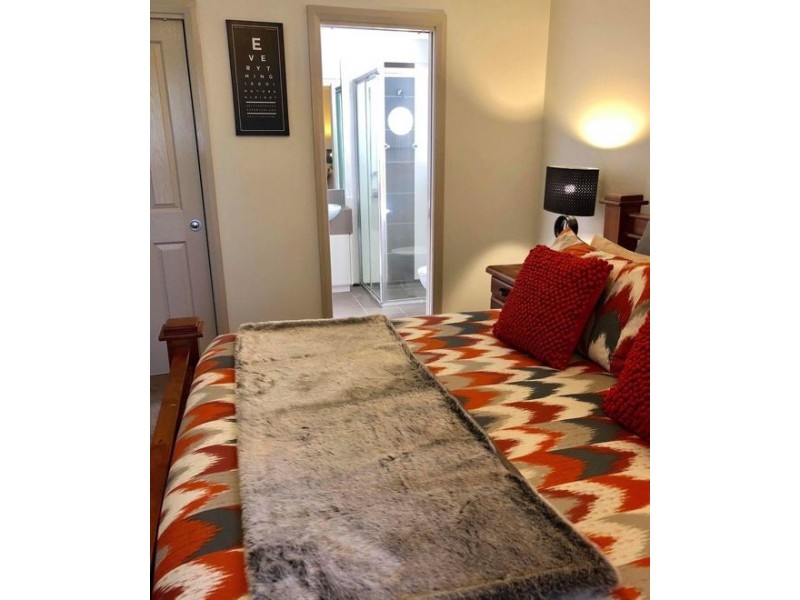 18 Sunvale Avenue, Dubbo NSW 2830