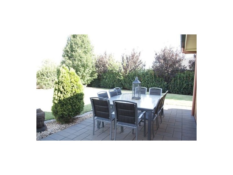 18 Sunvale Avenue, Dubbo NSW 2830