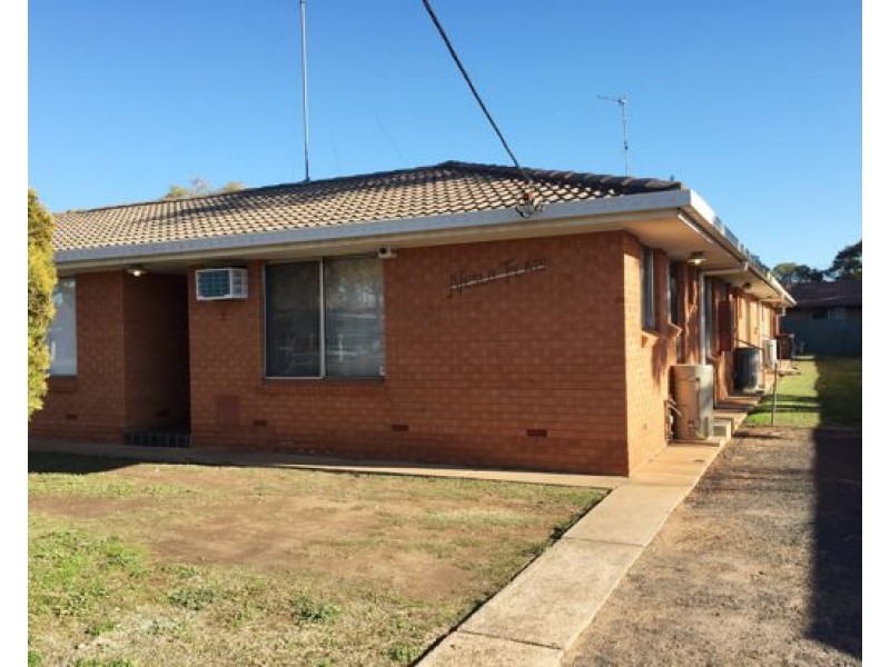 2/26 Elizabeth Street, Dubbo NSW 2830