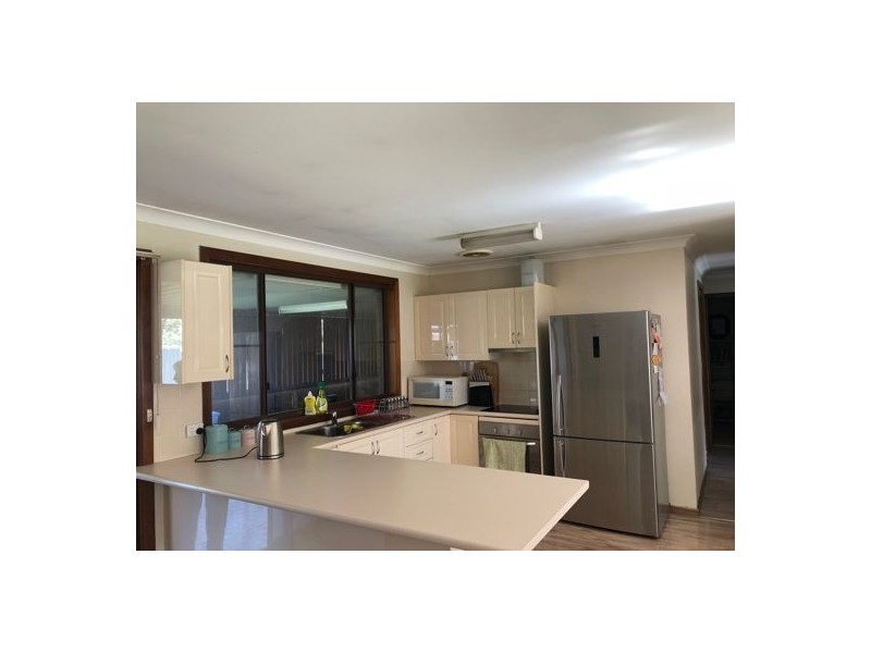 18 Chifley Drive, Dubbo NSW 2830