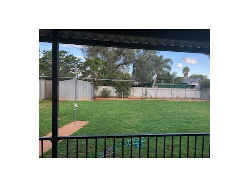 18 Chifley Drive, Dubbo NSW 2830