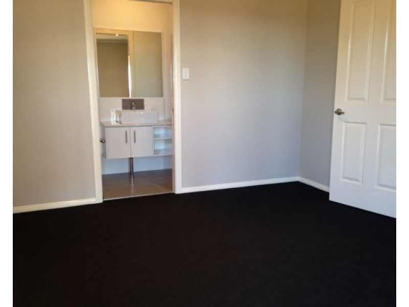 1/42R Obley Road, Dubbo NSW 2830