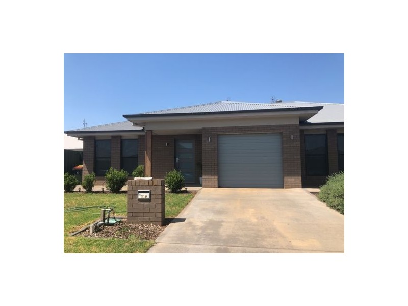 21A Magnolia Boulevard, Dubbo NSW 2830