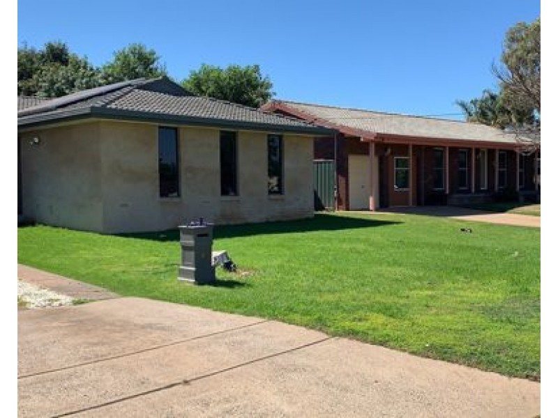 42 Meek Street, Dubbo NSW 2830