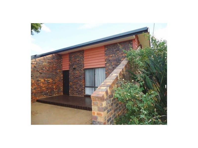 33 Alder Place, Dubbo NSW 2830