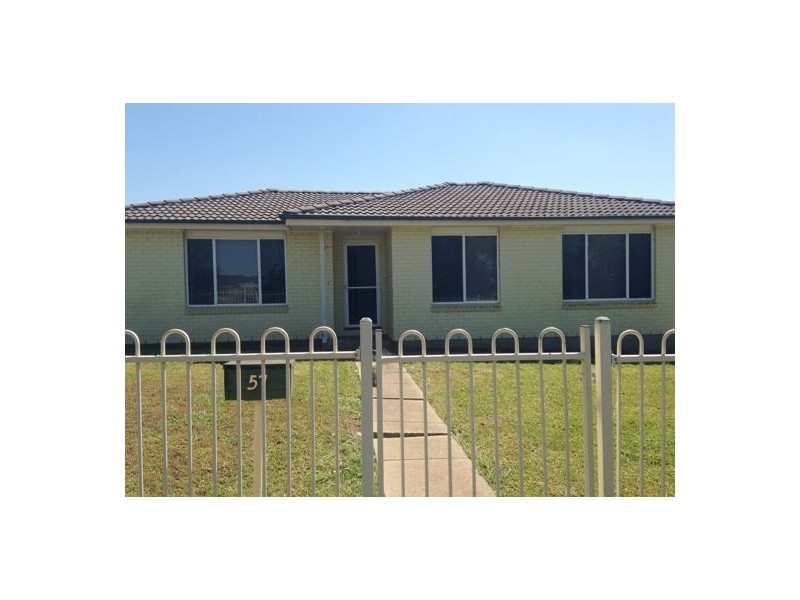 57 Spears Drive, Dubbo NSW 2830