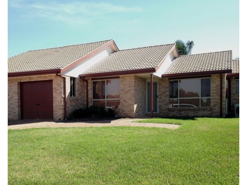 2/25 Kingfisher Street, Dubbo NSW 2830