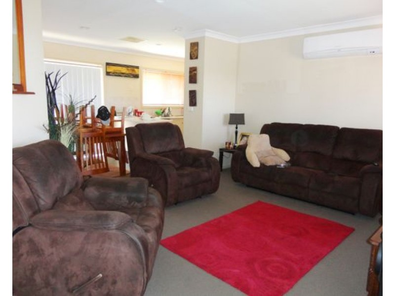 2/25 Kingfisher Street, Dubbo NSW 2830