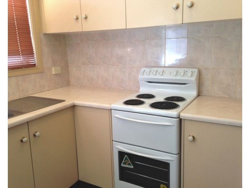 2/25 Kingfisher Street, Dubbo NSW 2830