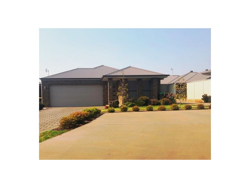 7 Ebor Way, Dubbo NSW 2830