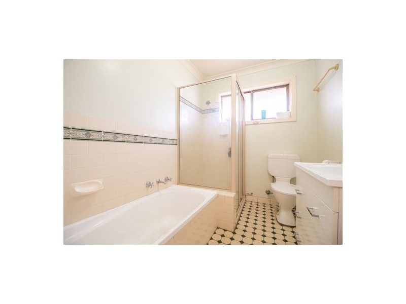 33 Alder Place, Dubbo NSW 2830