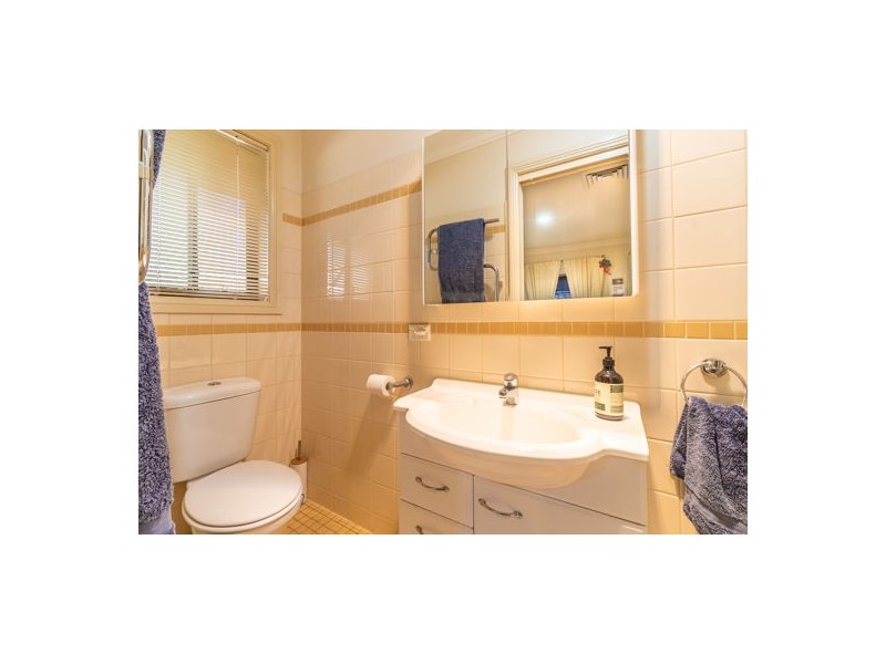 10 Ken McMullen Place, Dubbo NSW 2830