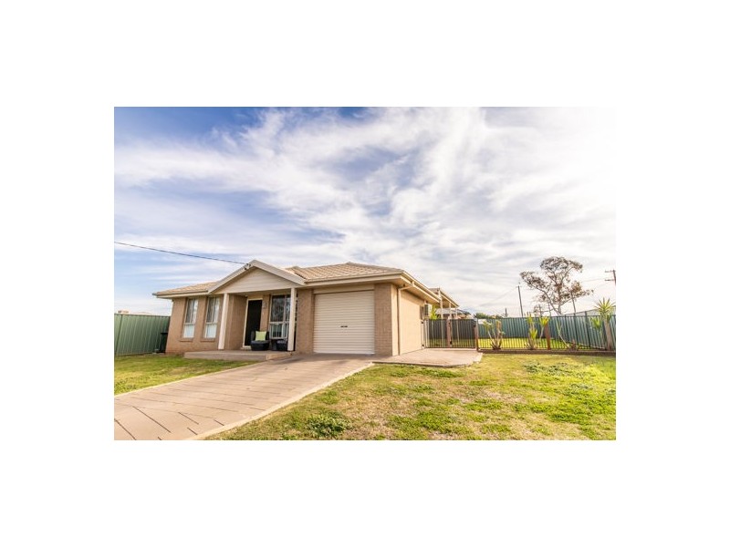 38 Linda Drive, Dubbo NSW 2830