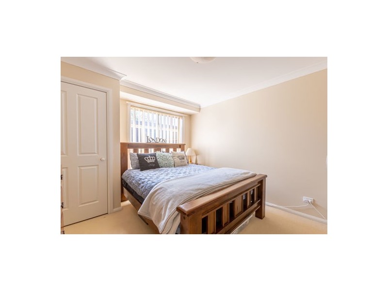 8 Ken McMullen Place, Dubbo NSW 2830