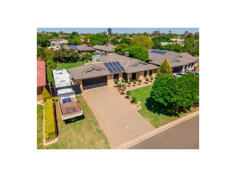 3 Cronin Place, Dubbo NSW 2830