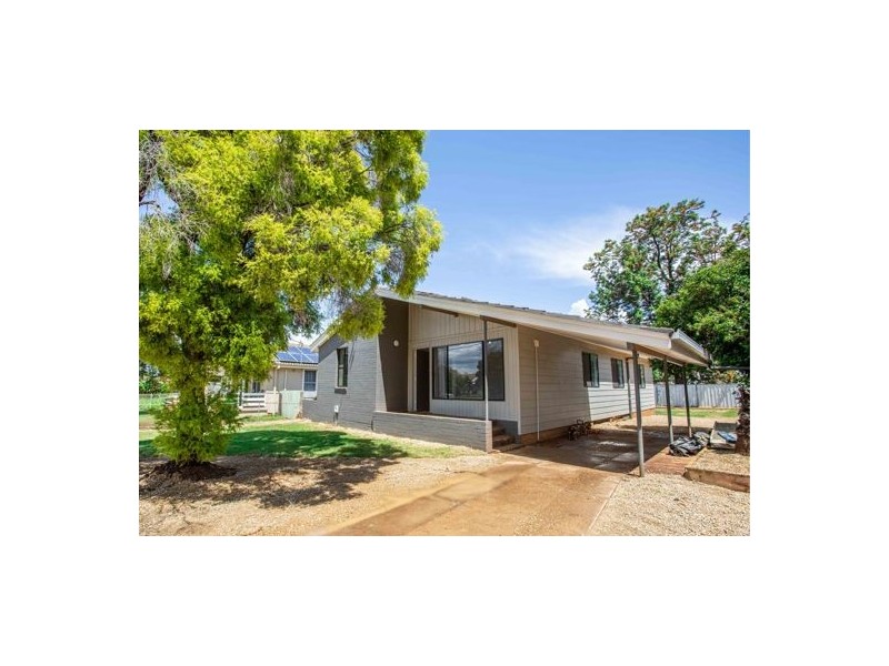 18 Yulong Street, Dubbo NSW 2830
