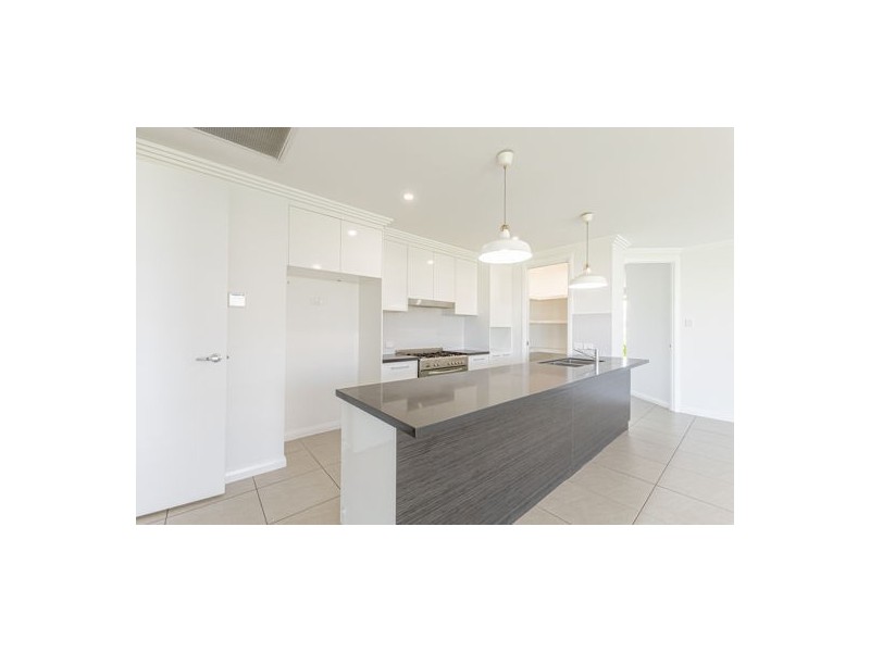 14 Ellenborough Avenue, Dubbo NSW 2830