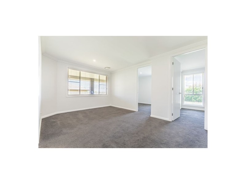 14 Ellenborough Avenue, Dubbo NSW 2830