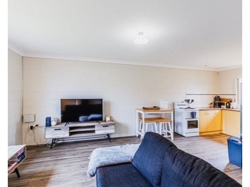 2/9 Samuels Street, Dubbo NSW 2830