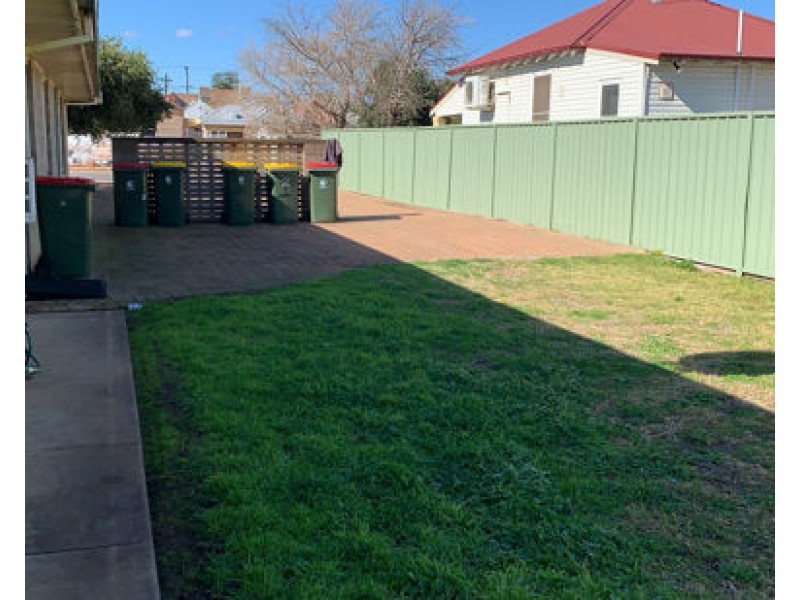 2/9 Samuels Street, Dubbo NSW 2830