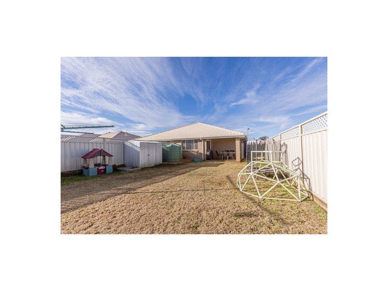 8A Apsley Crescent, Dubbo NSW 2830