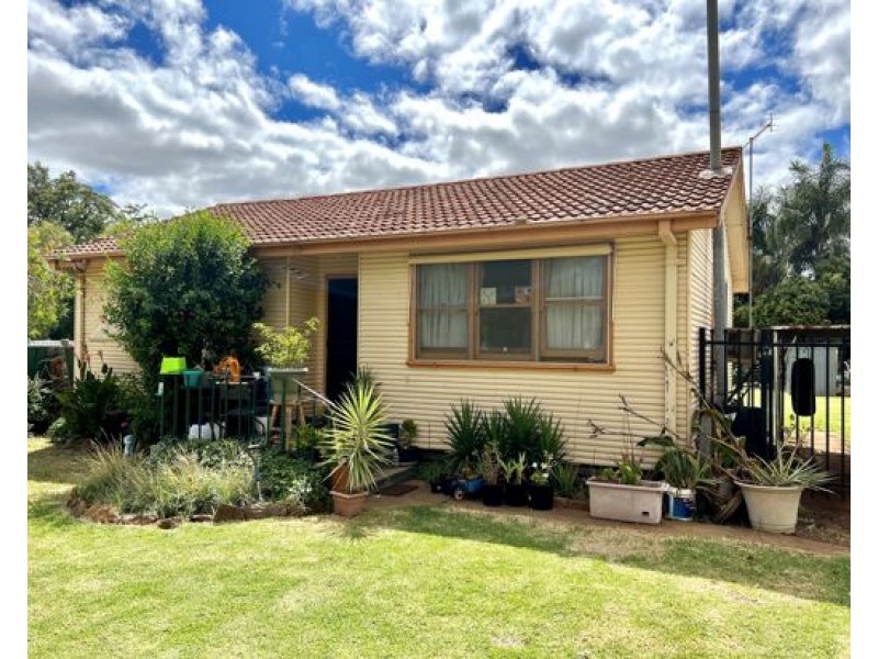 32 Alcheringa Street, Dubbo NSW 2830