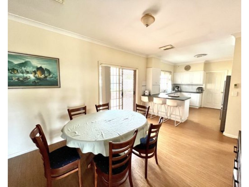 9 Sunvale Avenue, Dubbo NSW 2830