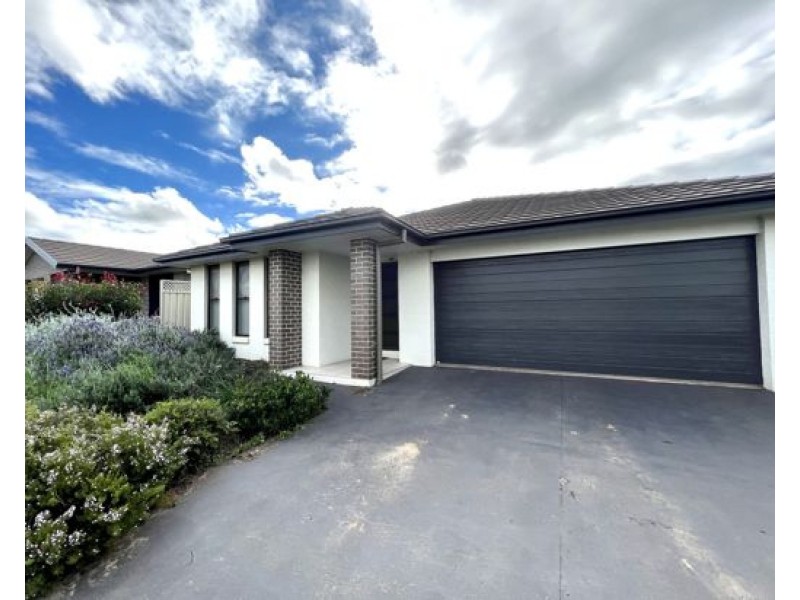 65 Champagne Drive, Dubbo NSW 2830