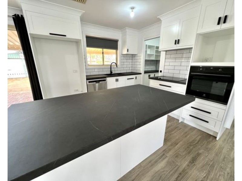 26 John Glenn Place, Dubbo NSW 2830