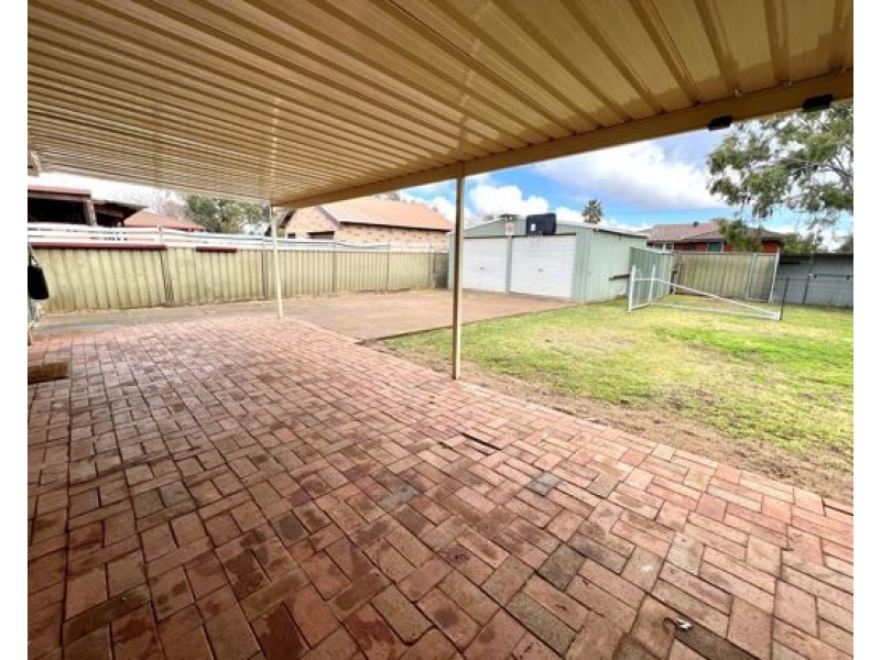 26 John Glenn Place, Dubbo NSW 2830