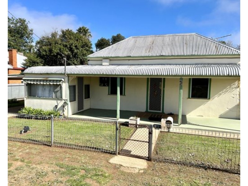10 Fifth Avenue North, Narromine NSW 2821