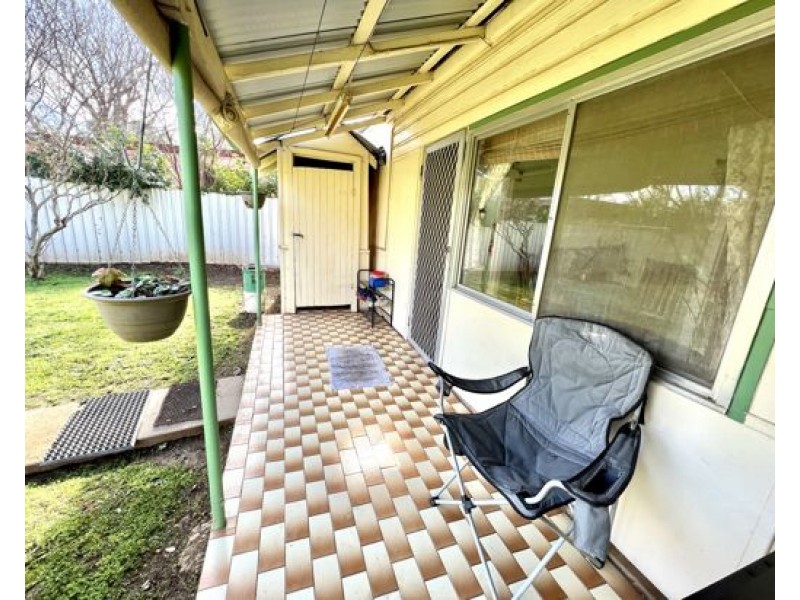 10 Fifth Avenue North, Narromine NSW 2821