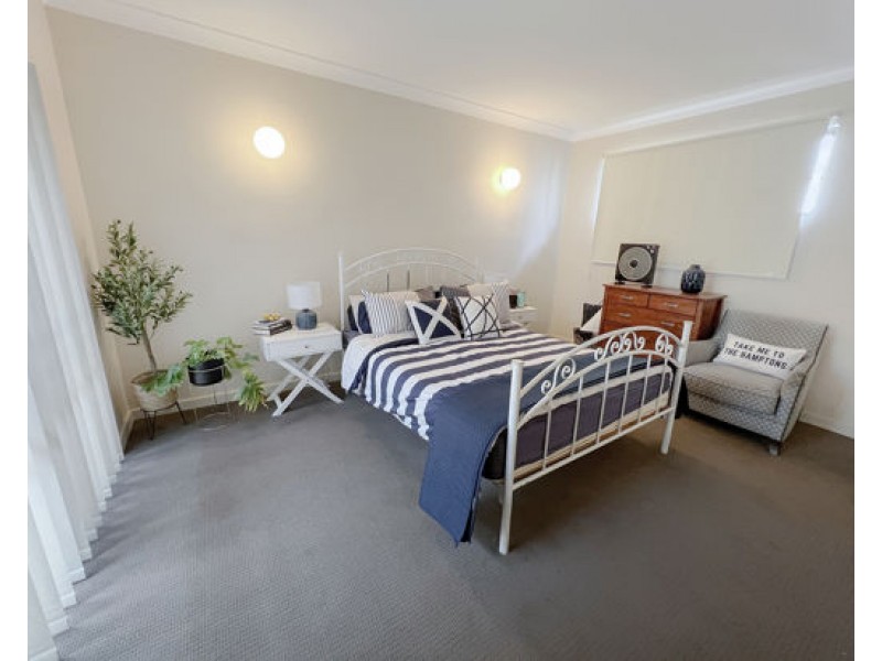 4 Hazelwood Drive, Dubbo NSW 2830