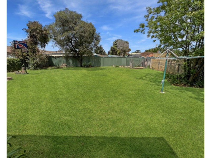 4 Hazelwood Drive, Dubbo NSW 2830