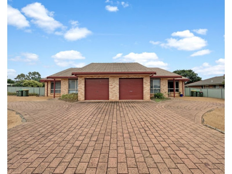 Unit 1 & 2, 25 Kingfisher Street, Dubbo NSW 2830